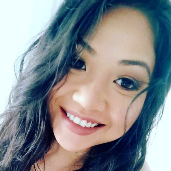 Meet your Posher, Tia - Picture 1 of 1